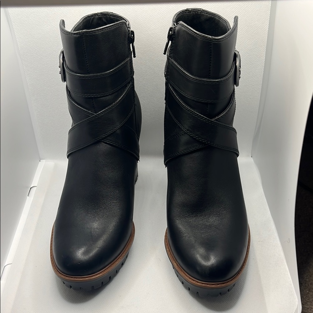 Naturalized Lyra  Black Leather Ankle Waterproof Boots